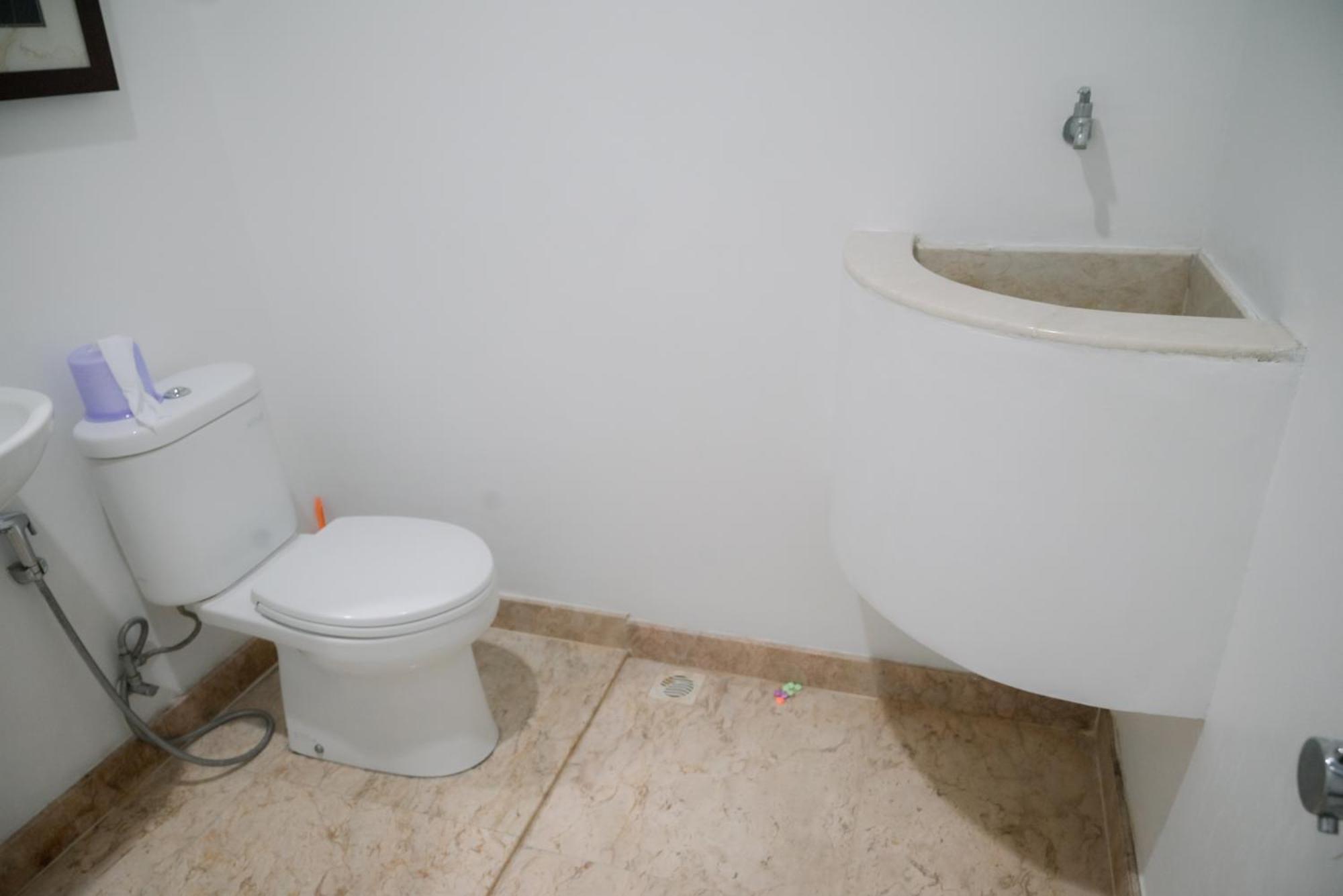 Kirana Guest House Богор Экстерьер фото