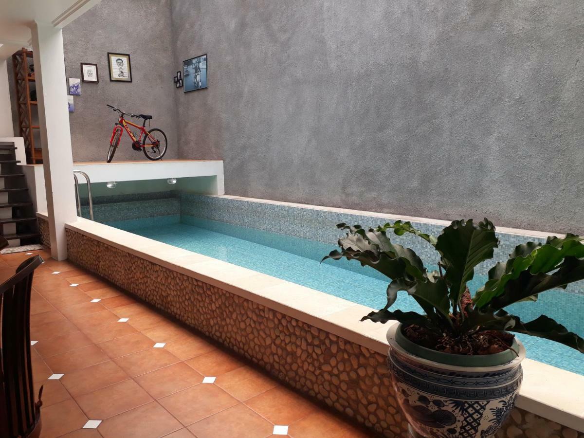 Kirana Guest House Богор Экстерьер фото
